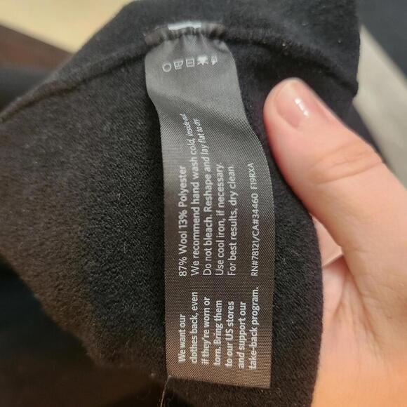 Eileen Fisher Women's Knitted Wool Blend Long Black Cardigan w/ Pockets-Size Med - Picture 3 of 7